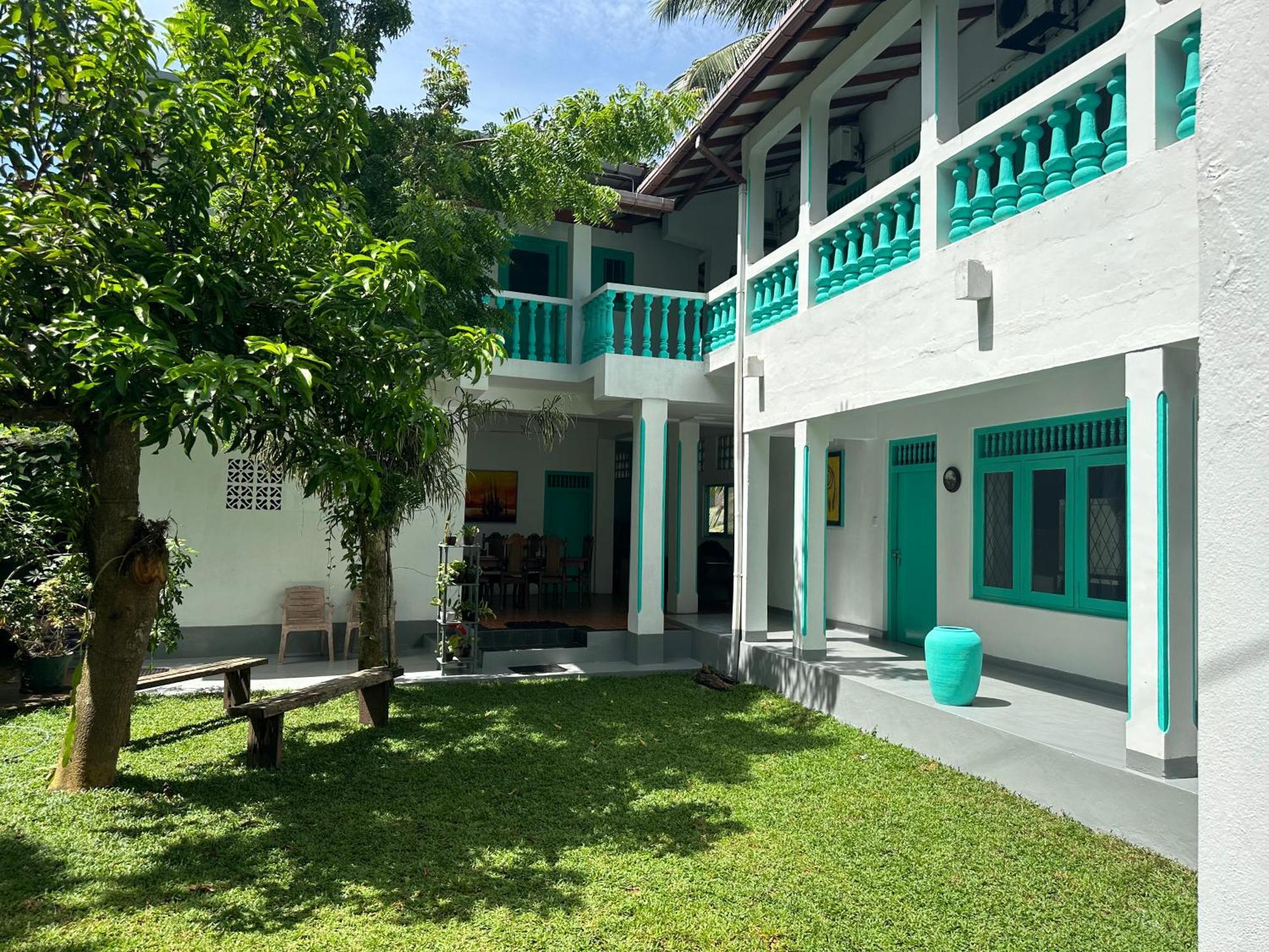 Villa 47 Hikkaduwa Buitenkant foto