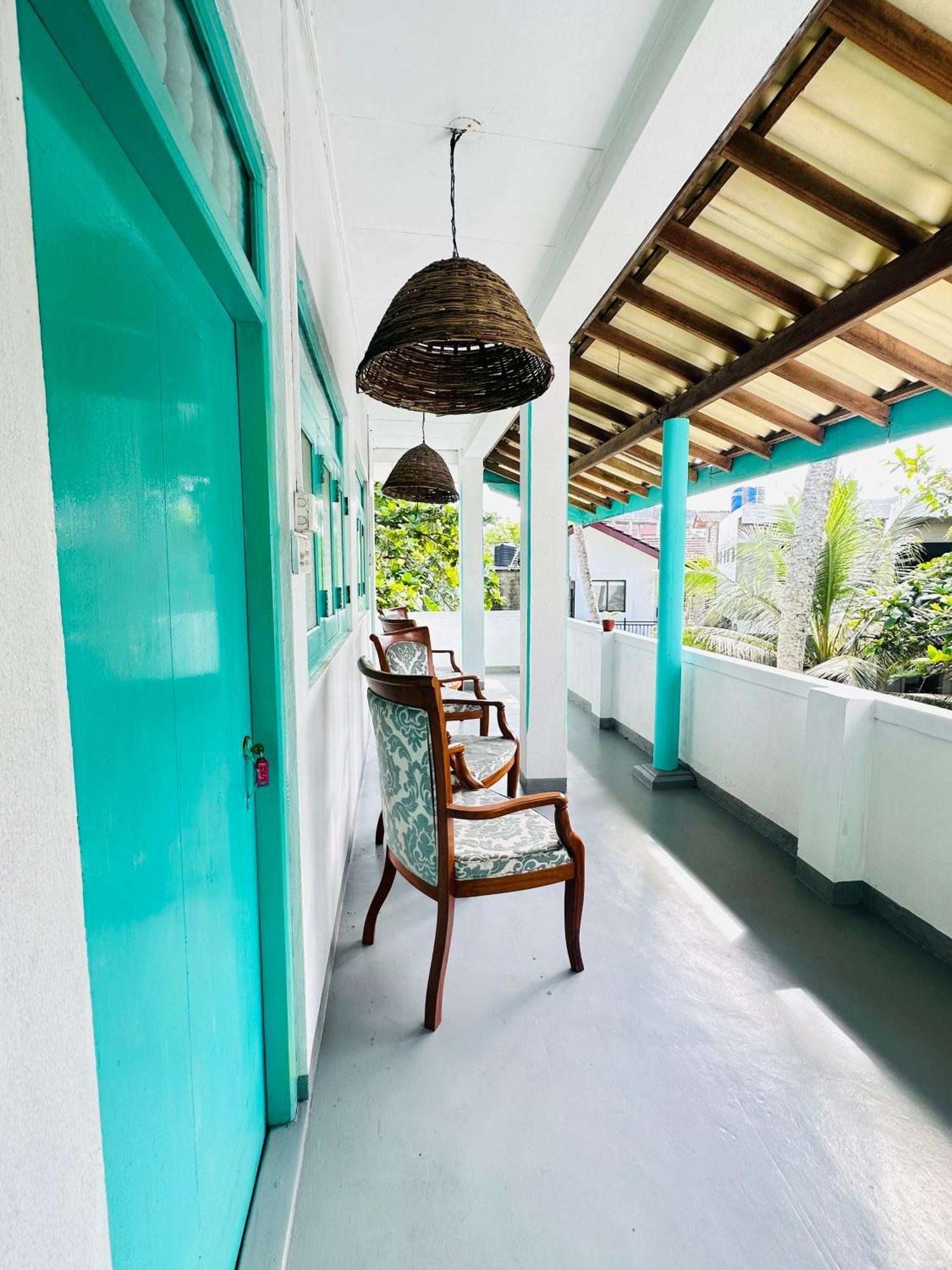 Villa 47 Hikkaduwa Buitenkant foto