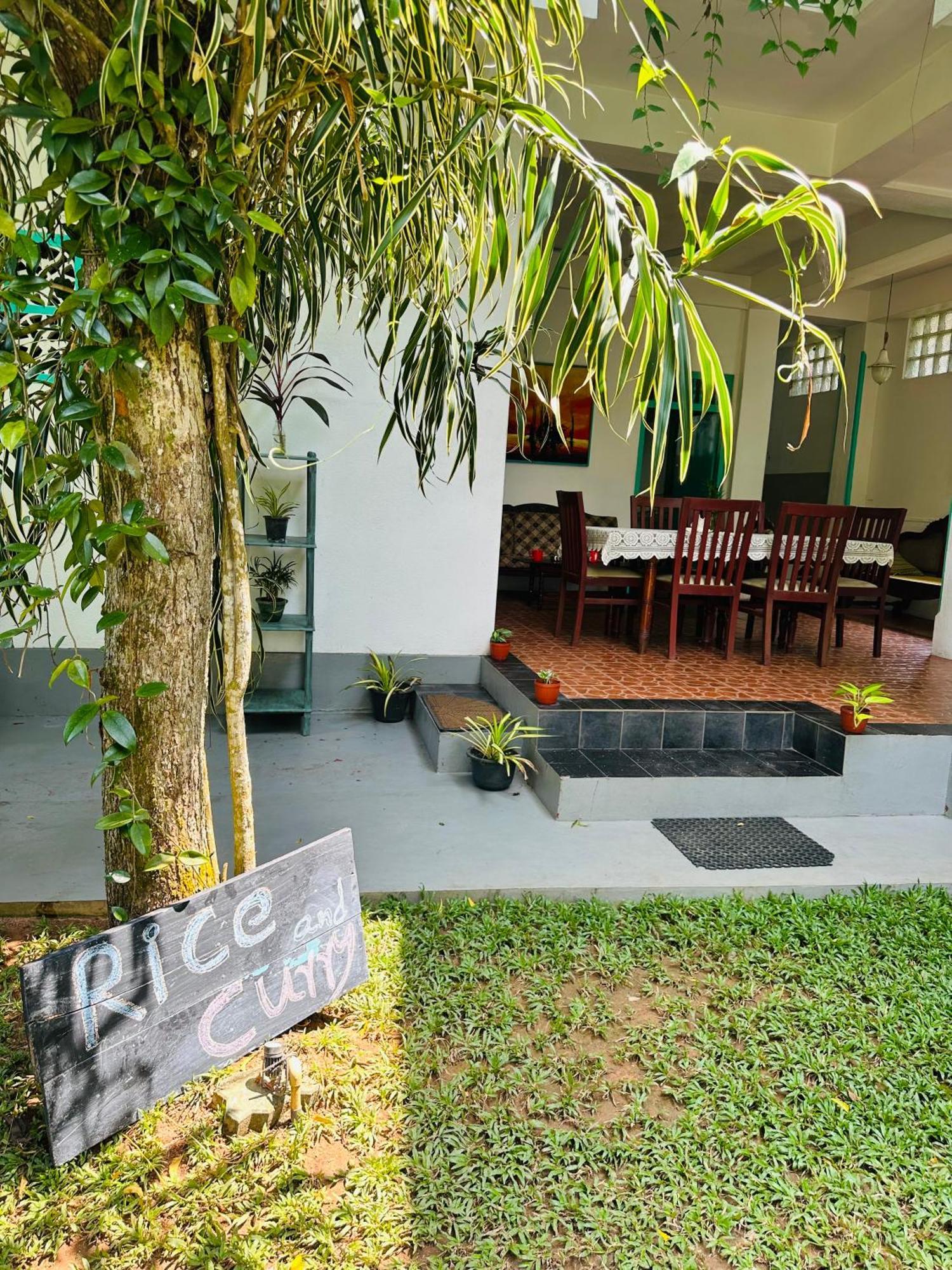 Villa 47 Hikkaduwa Buitenkant foto