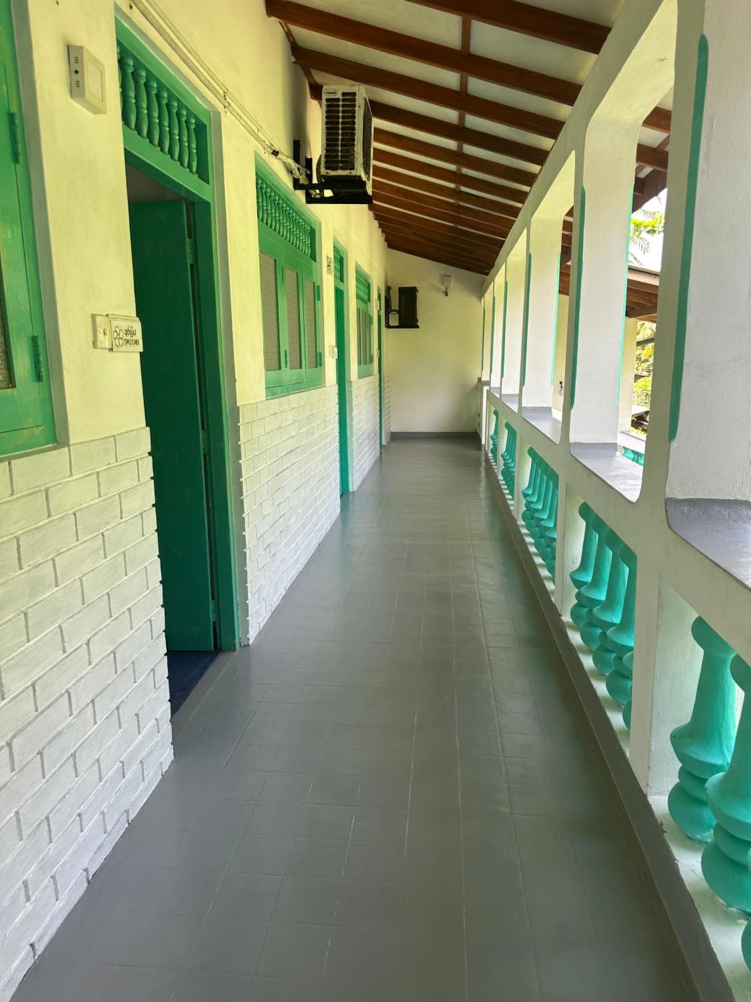 Villa 47 Hikkaduwa Buitenkant foto